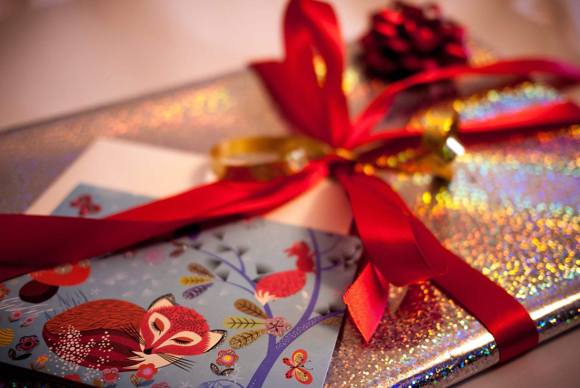 Silver Sparkle Wrap + Satin Ribbon Bow + Tissue Paper + Premium Card + Metallic Star Bow + Gold Ribbon Tails - CCCollections
